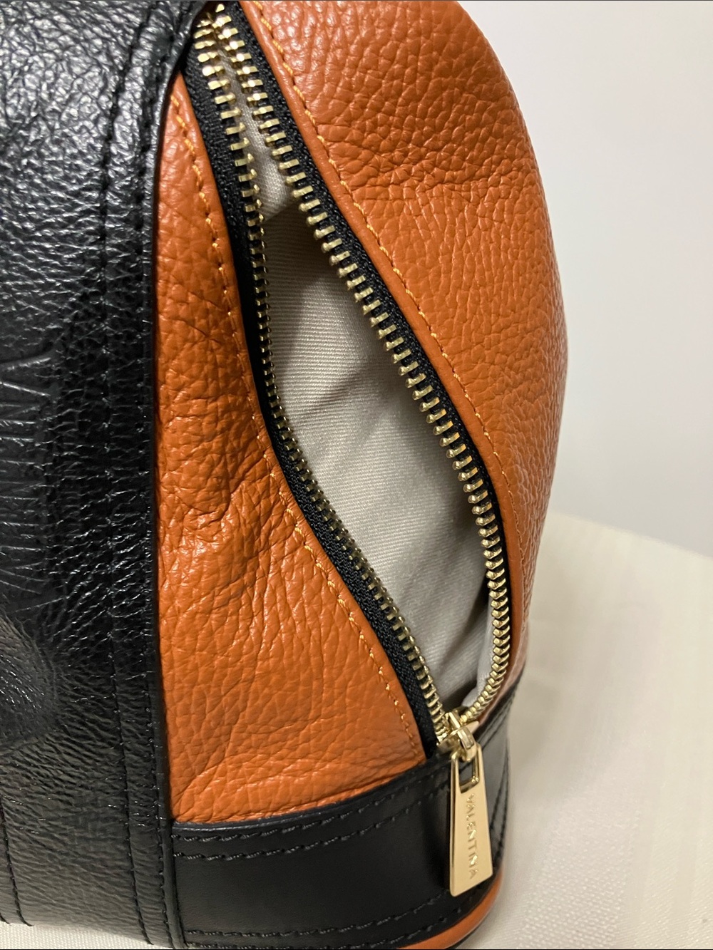 Valentina Convertible Leather Bucket Bag Cognac/Black - Picture 6 of 13